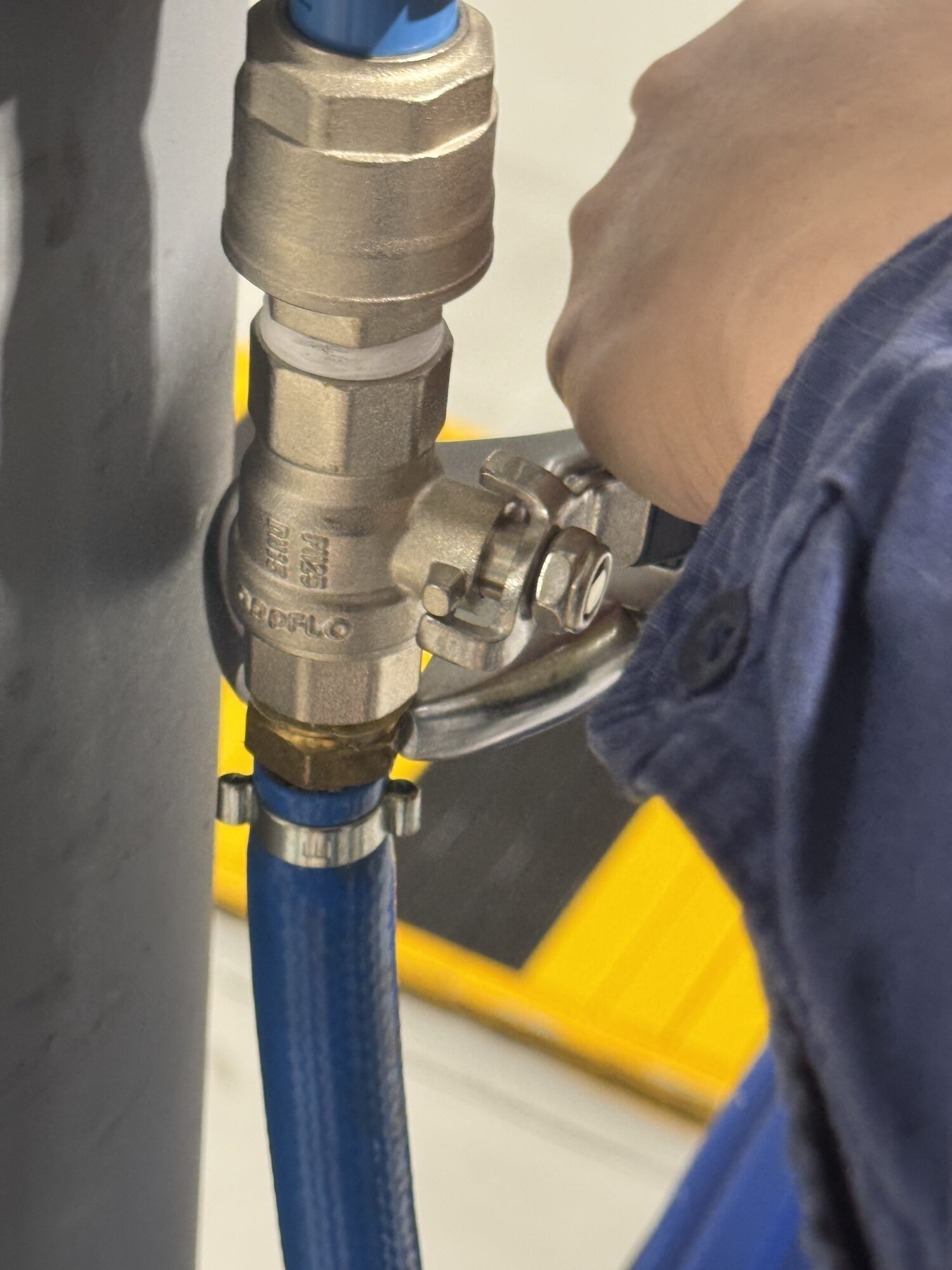 Sensor-monitored fluid services